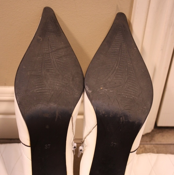 Chanel stiletto calf high boots - Picture 5 of 5